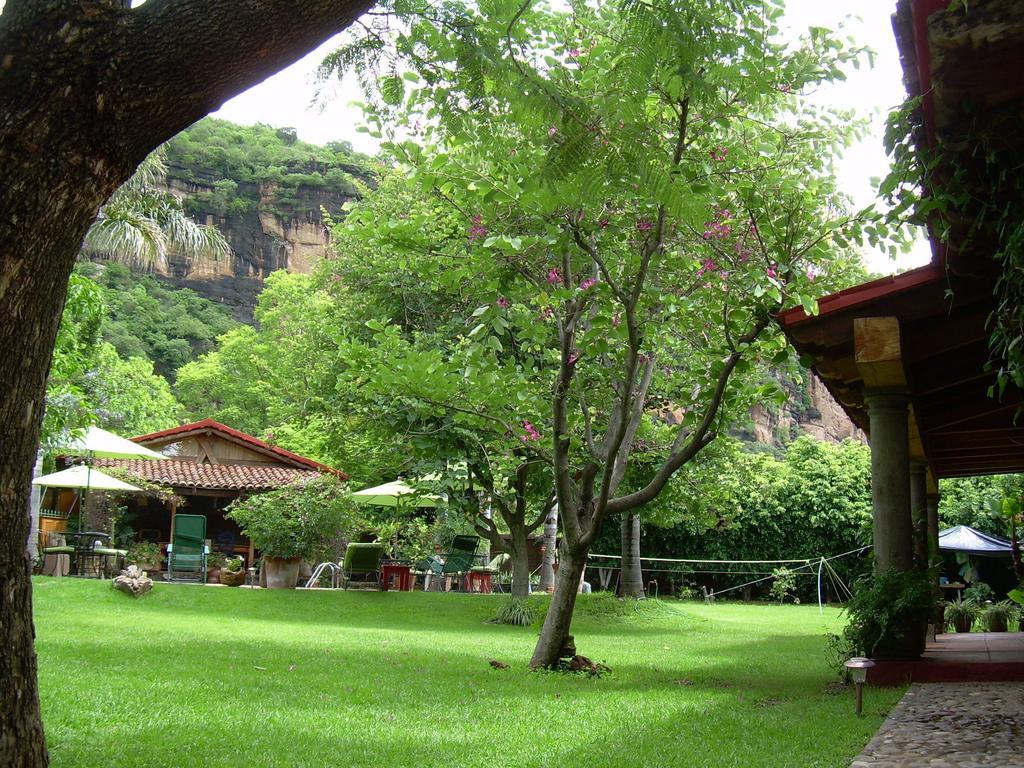 Casa Navacoyan Bed & Breakfast Malinalco Bagian luar foto